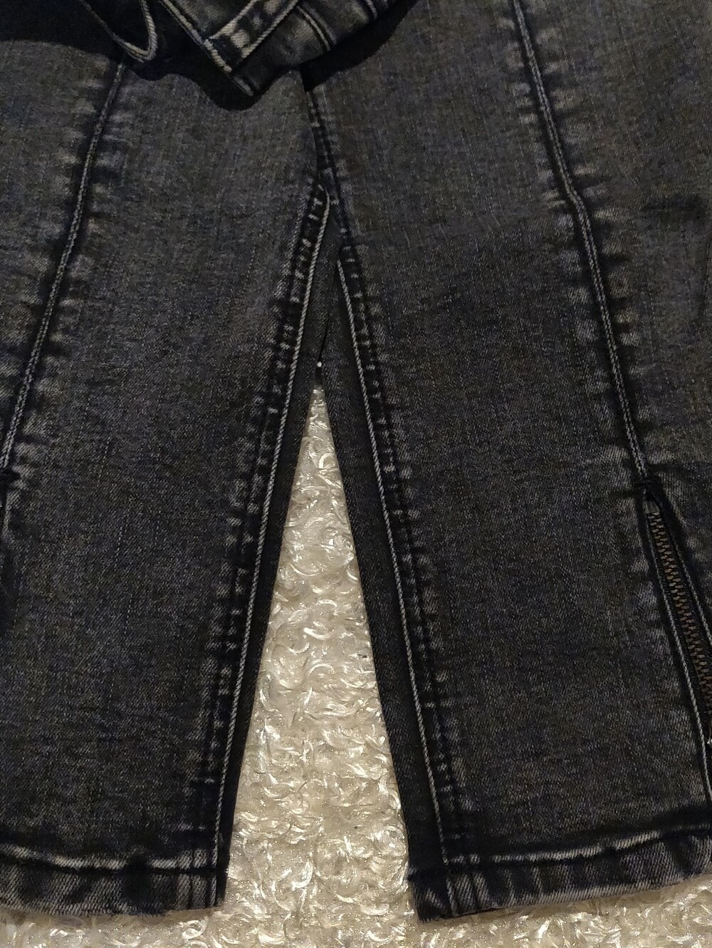 Women's NY&C HW Relaxed JeanHigh-Rise Black Wash Jeans - Picture 12 of 14